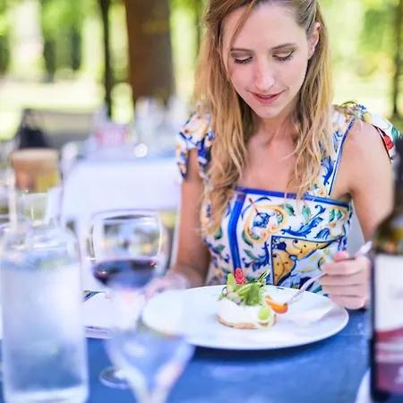 Villaggio Della Salute Piu *