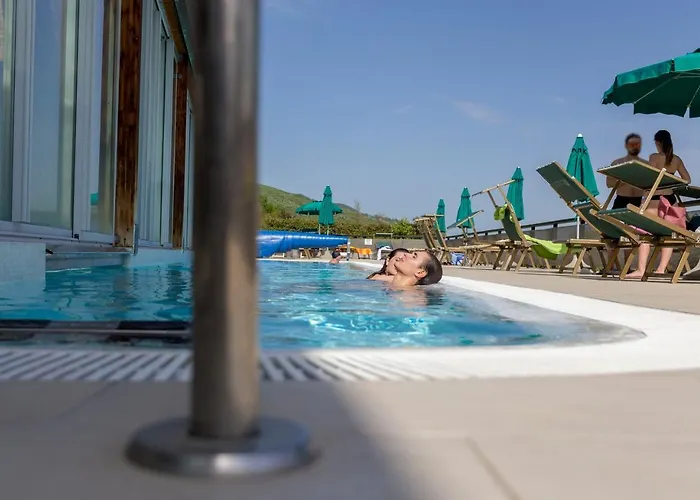 Villaggio Della Salute Piu Монтеренцио